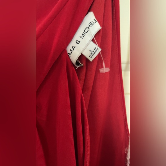 Red romper - Picture 3 of 3